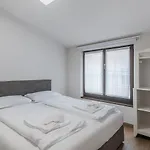 Cooper L Mavik Loft & *