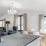 Cooper L Mavik Loft & *