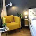 Cooper L Mavik Loft & Apartamento *