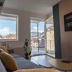 Cooper L Mavik Loft & *
