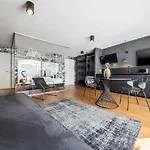 Cooper L Mavik Loft & *