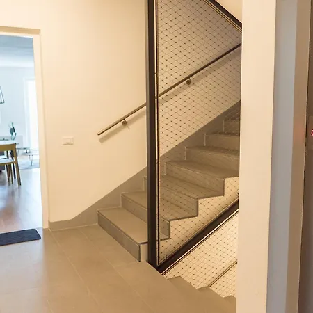 Cooper L Mavik Loft &