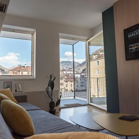 Cooper L Mavik Loft & *
