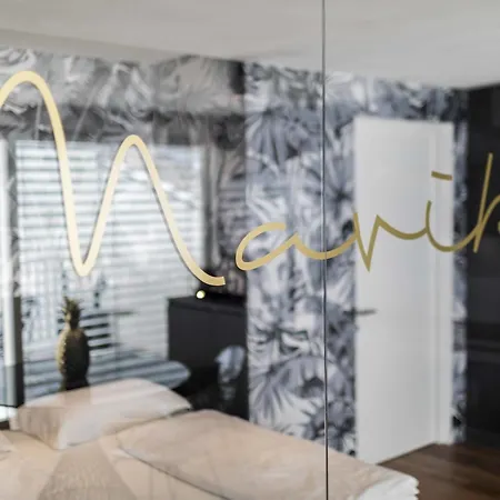 Cooper L Mavik Loft &