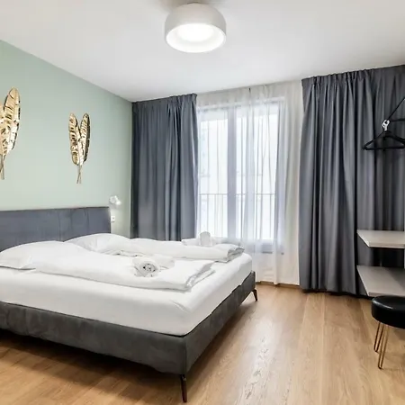 Cooper L Mavik 公寓 *