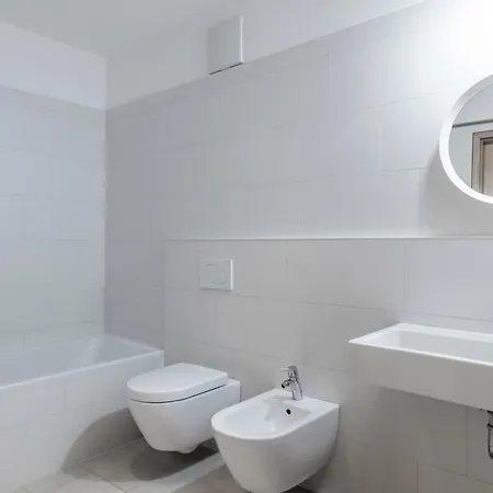 Cooper L Mavik 公寓 *