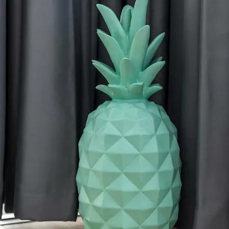 Cooper L Mavik Apartment