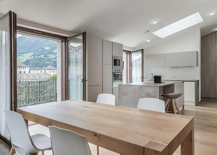 Cooper L Mavik Loft & Daire *