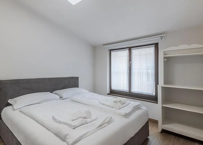 Cooper L Mavik Loft & *