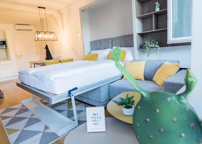 Cooper L Mavik Loft & Bozen