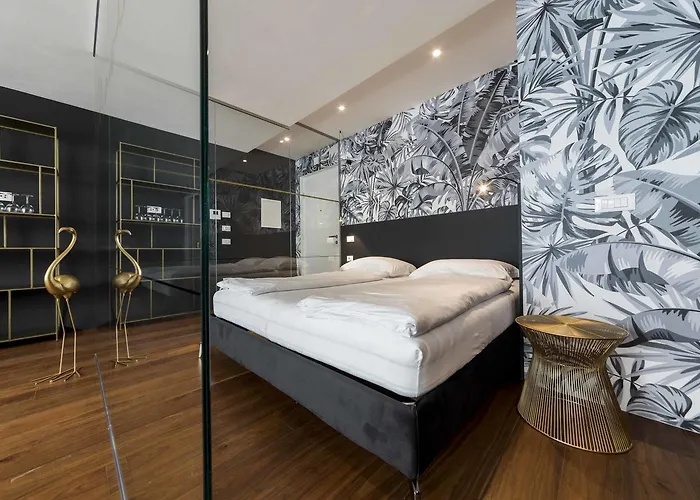 Cooper L Mavik Loft & Daire