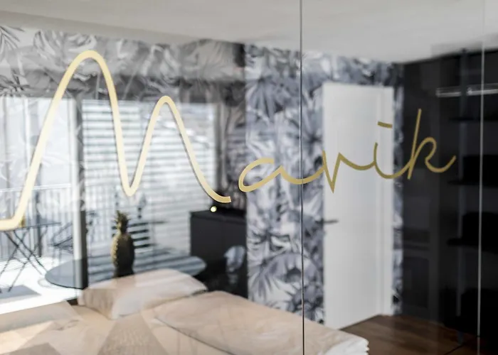 Cooper L Mavik Loft &