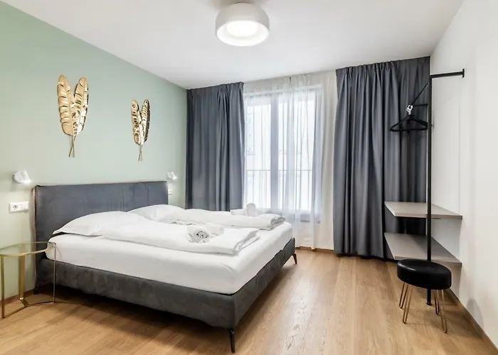 Cooper L Mavik Loft & Daire *